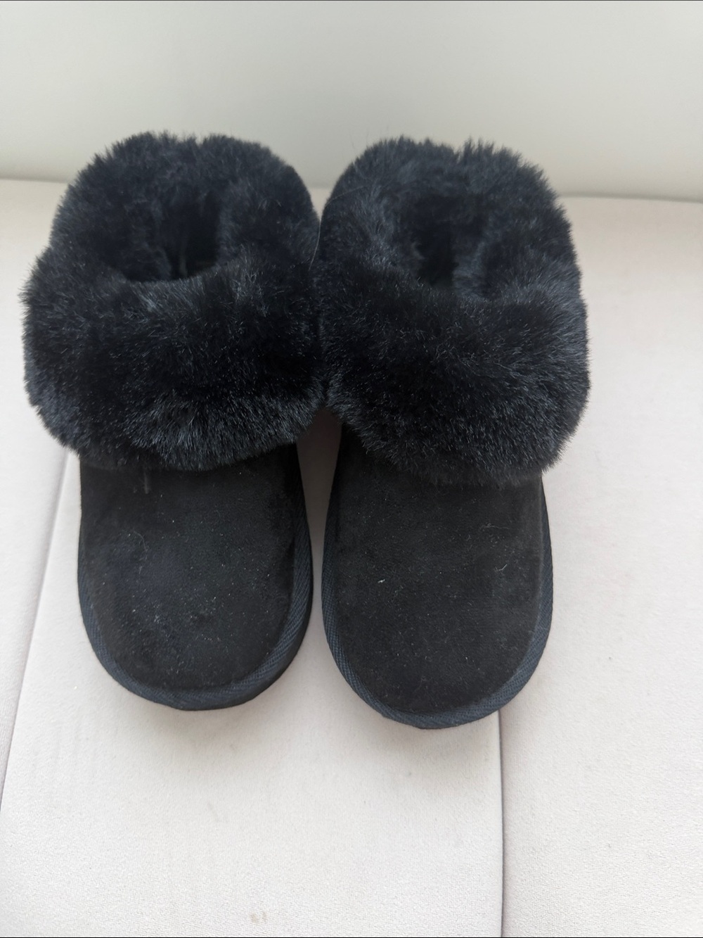 Kids Black Faux Fur Cuff Slip-On Slippers